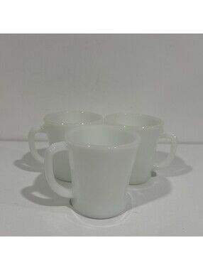 Vintage Fire King Anchor Hocking White Milk Glass D Handle Coffee Cups Mugs